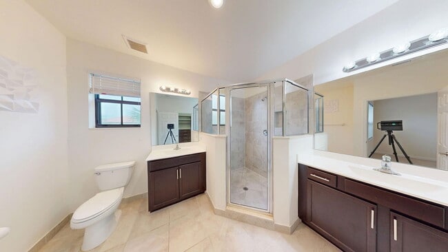 Building Photo - 6156 Bangalow Dr