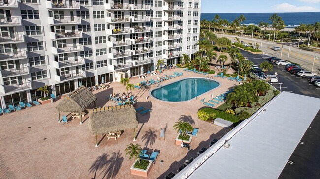 Building Photo - 405 N Ocean Blvd
