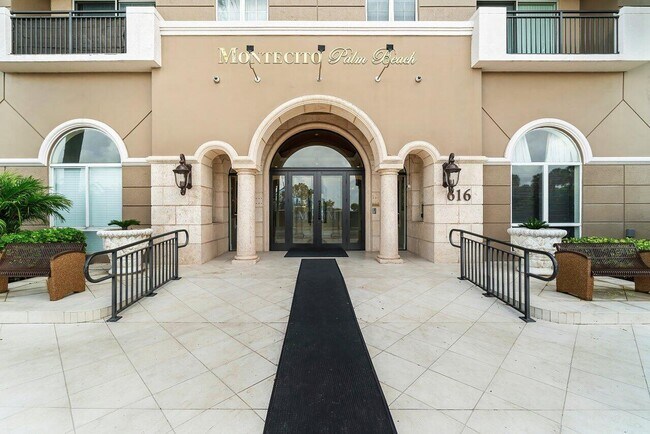 Building Photo - 616 Clearwater Park Rd