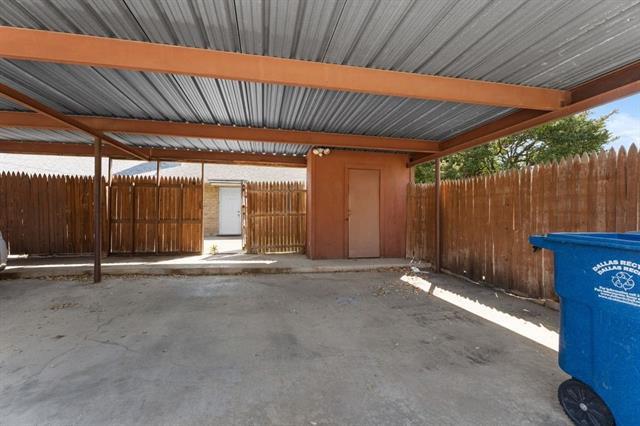 Building Photo - 15839 El Estado Dr