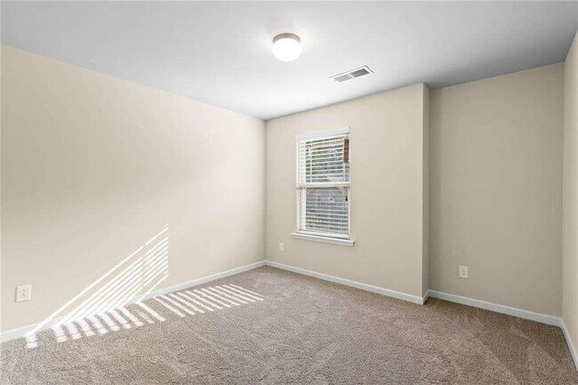 Building Photo - 113 Oakview Passage