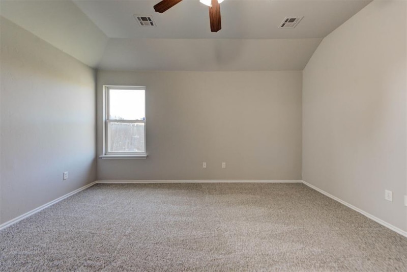 Building Photo - 4520 SE 79th St