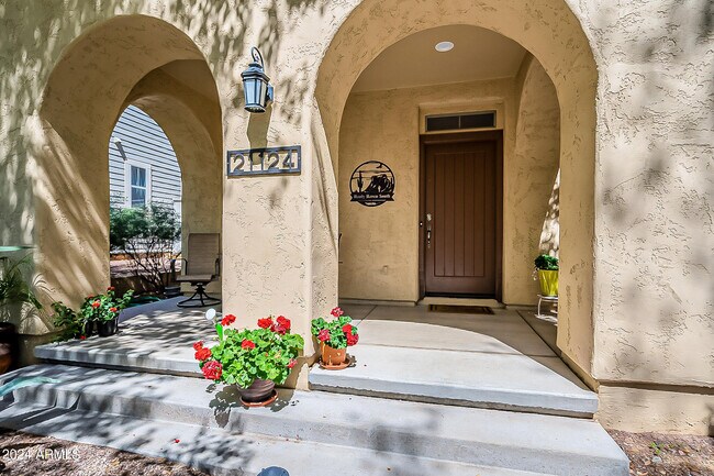 Building Photo - 21124 W Prospector Way