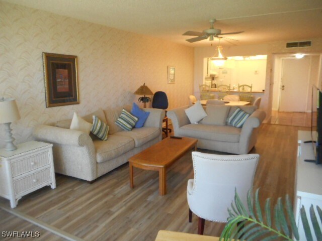 Building Photo - 1086 Forest Lakes Dr