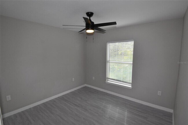 Building Photo - 212 Antis Dr