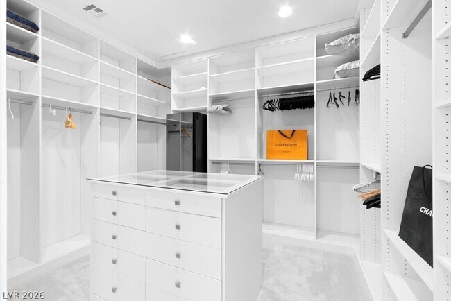 Building Photo - 4315 N Dapple Gray Rd