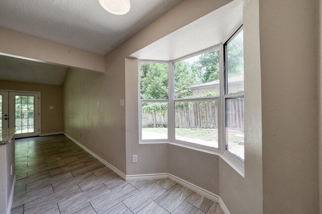 Building Photo - 25747 Timber Lakes Dr