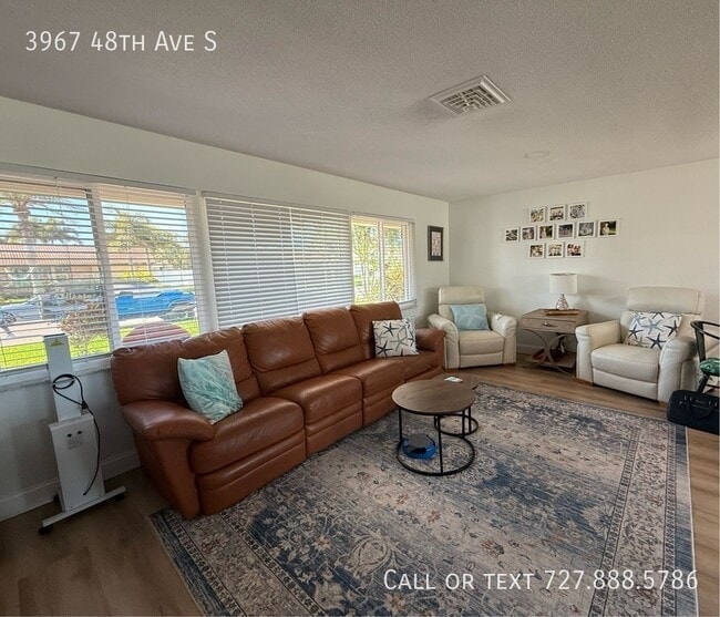 Building Photo - 3967 48th Ave S