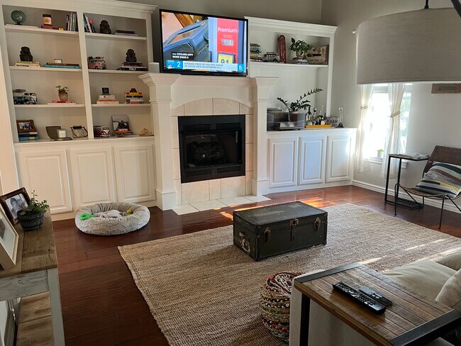 Building Photo - 1507 NE Benjamin Greens