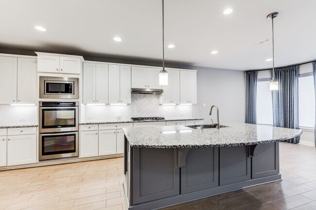 Building Photo - 4 Bedroom, 3.5 Bath Home in Frisco ISD for...