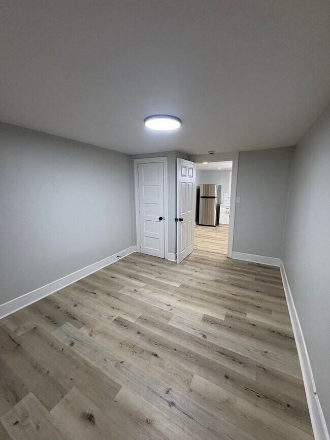 Building Photo - Freshly Renovated Home in Greensboro- 3bed/1bath