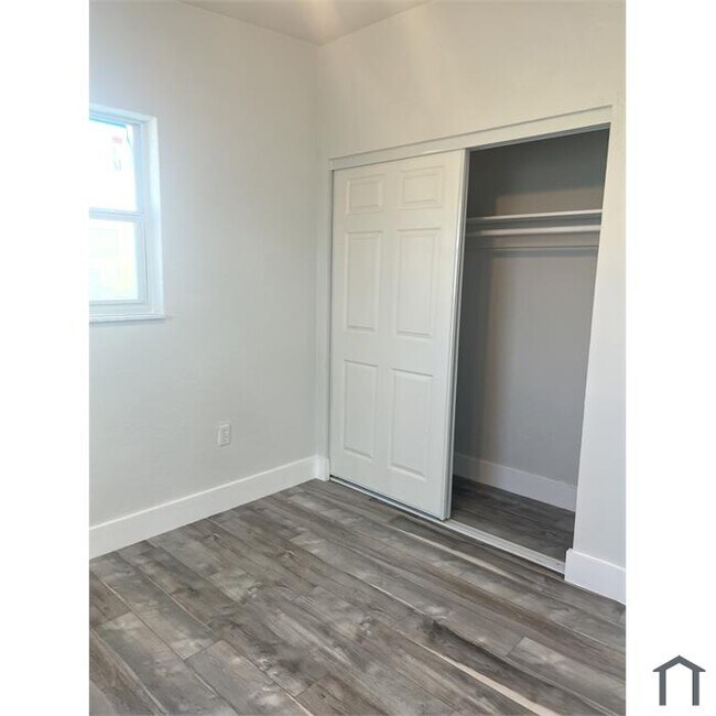 Building Photo - 3907 Nowata Rd