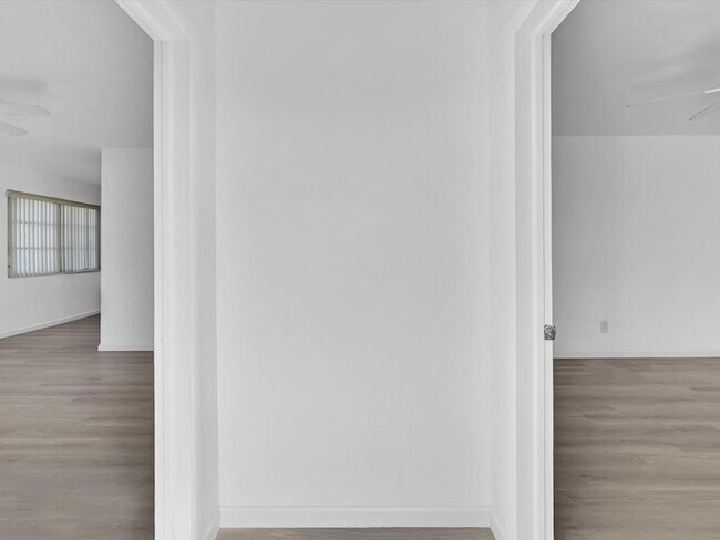 Building Photo - 2193 NE 172nd St