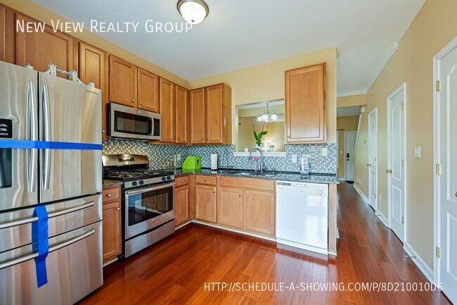 Building Photo - 9612 Mendenhall View Dr
