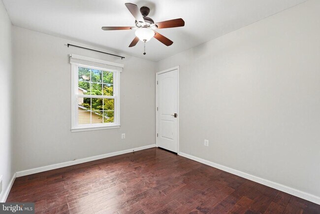 Building Photo - 12017 William and Mary Cir