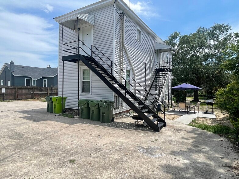 Building Photo - 1157 Olympia Ave