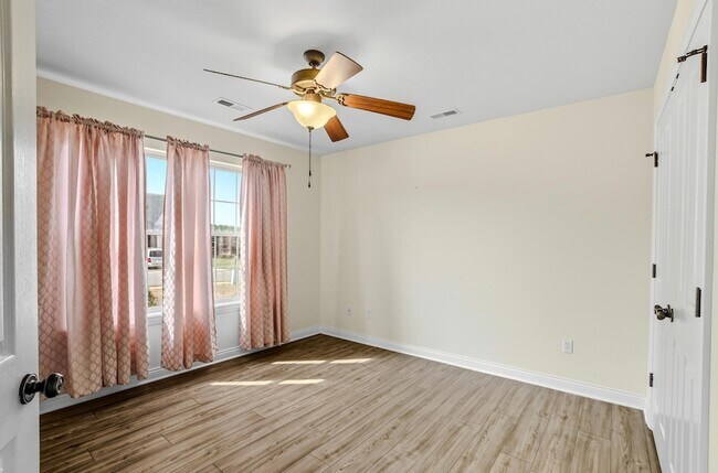 Building Photo - 4809 Bullhead Ln