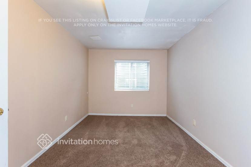 Building Photo - 12175 Elm Way