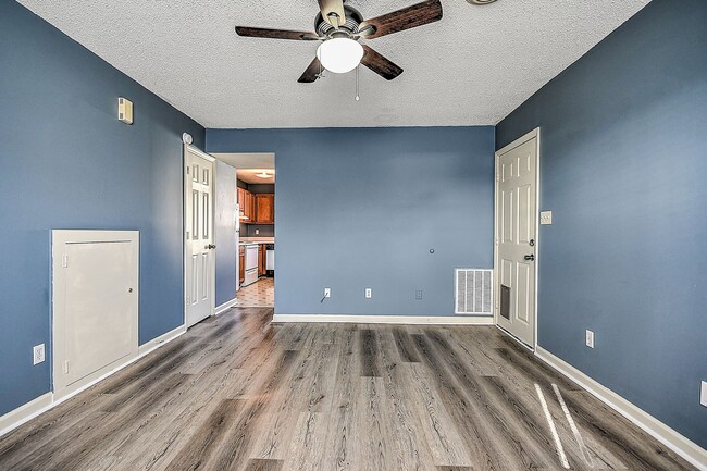 Building Photo - 360 Britton Ave