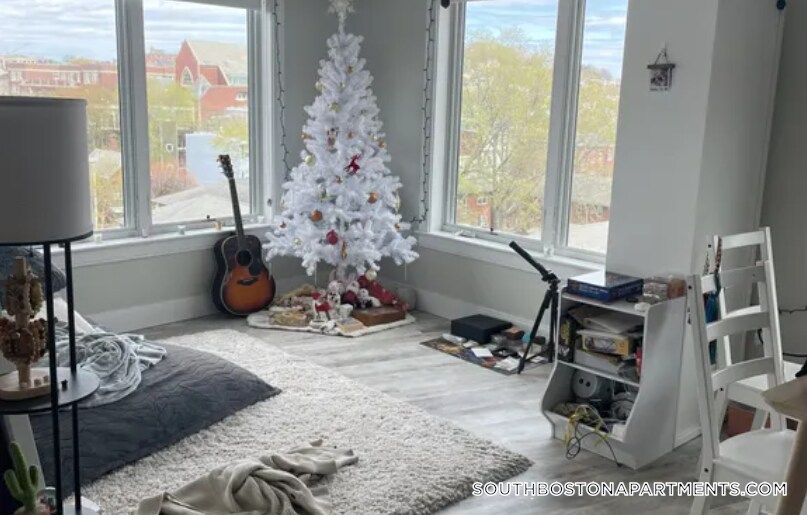 Building Photo - 200 Old Colony Ave