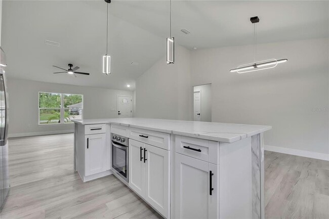 Building Photo - 3261 W Viking Ln