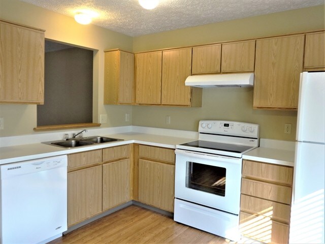 Building Photo - 5034 Charming Court
