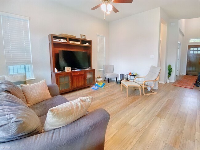 Building Photo - 3 br, 2.5 bath House - 175 Breedlove