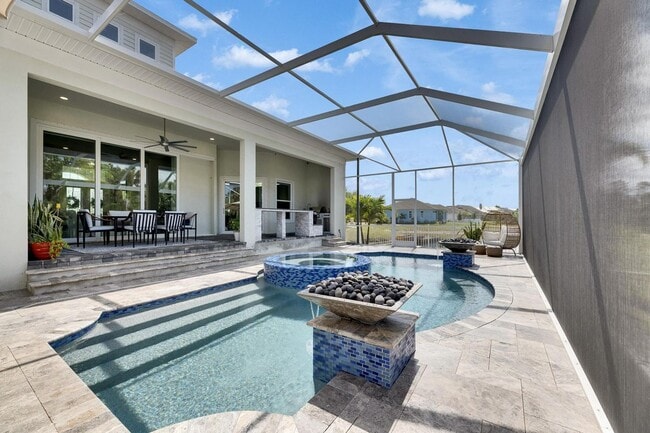 Building Photo - 706 Manns Harbor Dr