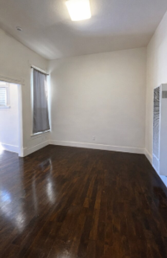 Building Photo - 1694 11th St