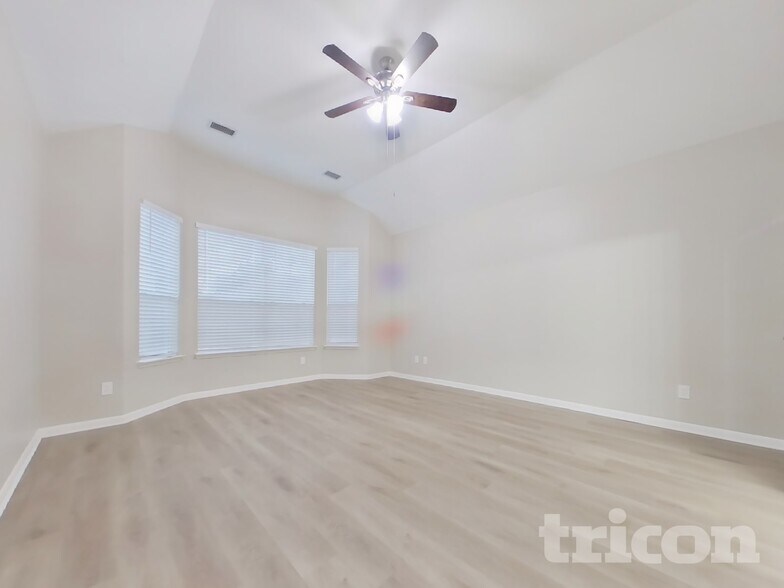 Building Photo - 3014 Rolling Fog Dr