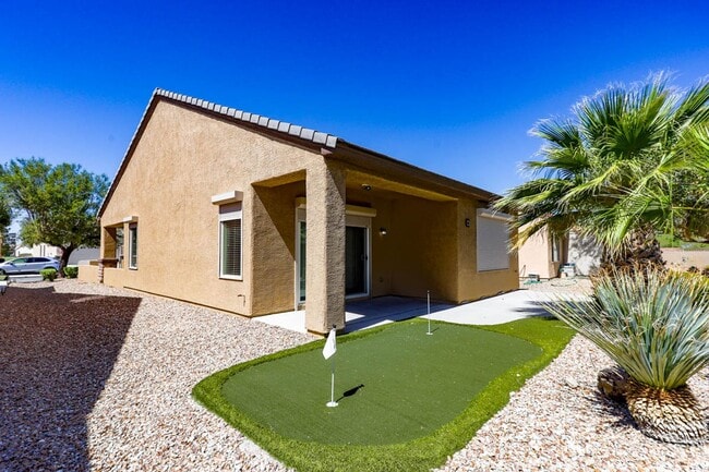 Building Photo - 55+, Age Restricted, 2 Bed, 2 Bath, Single...
