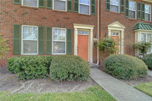 Building Photo - 4112 Killam Ave