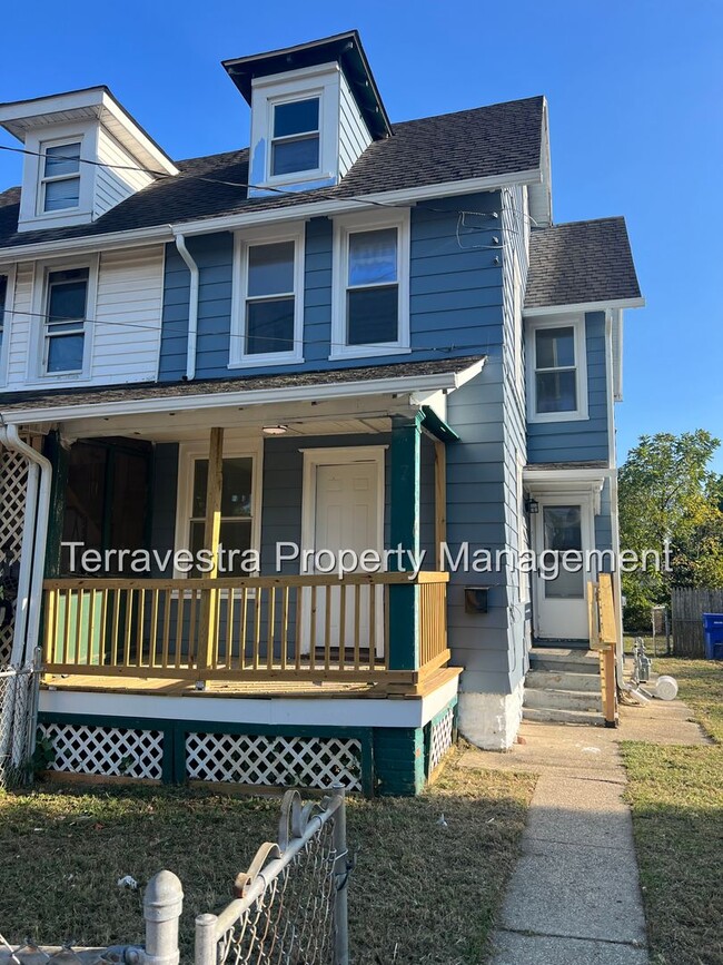 Primary Photo - 3 Bed w/bonus loft! Eligible for $500 Secu...