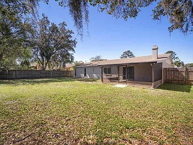 Building Photo - Beautiful Valrico Home | No Carpet + Screened Patio + Bonus Room
