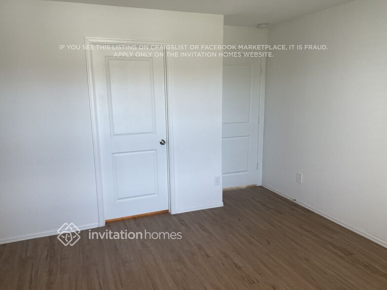 Building Photo - 18842 Charter Elm Dr