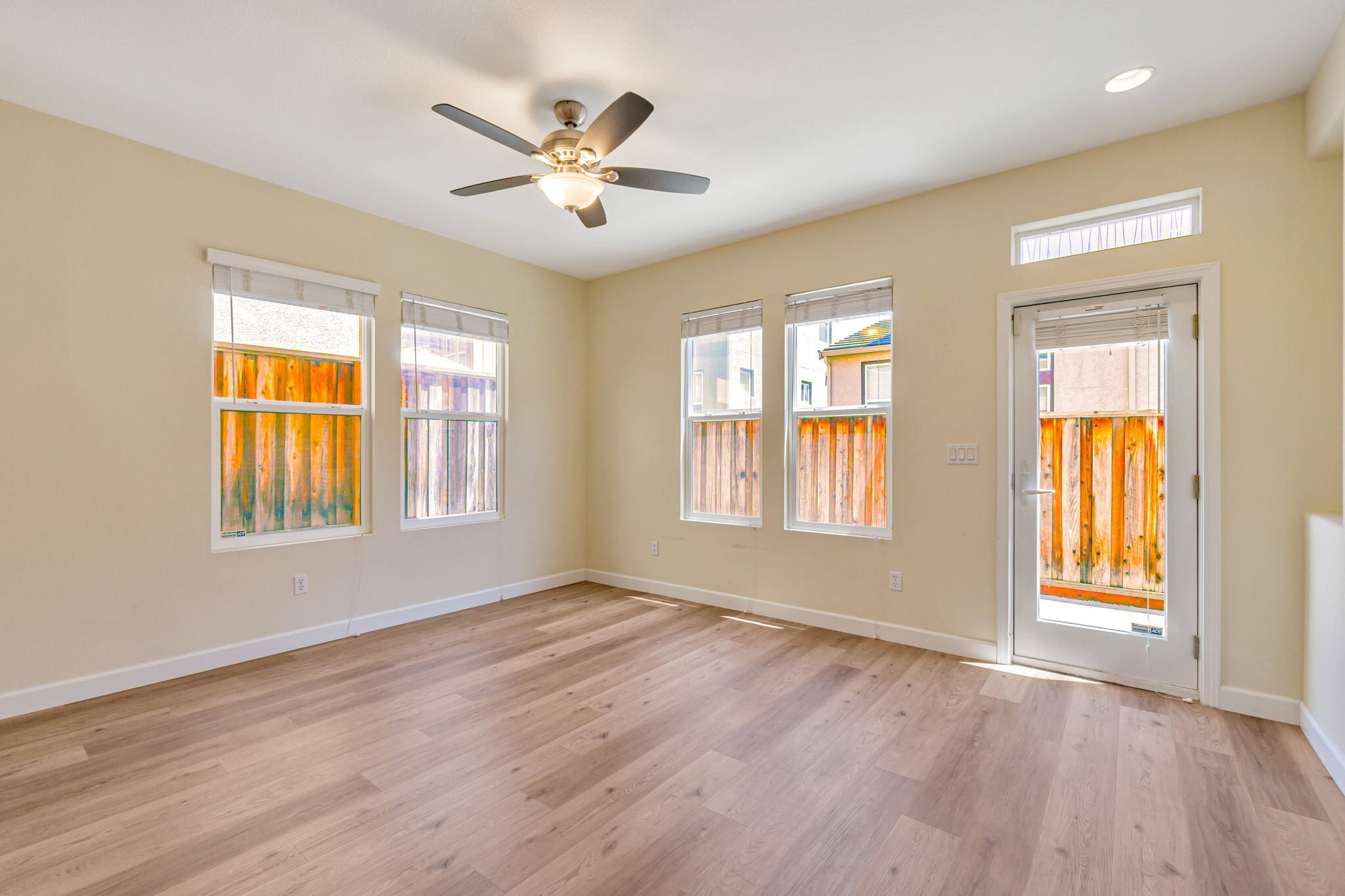 Building Photo - 2678 Deerwood Dr