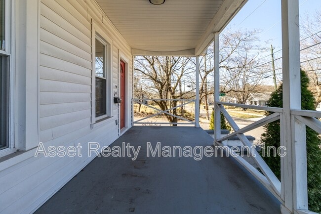 Building Photo - 1900 Edgewood Ave