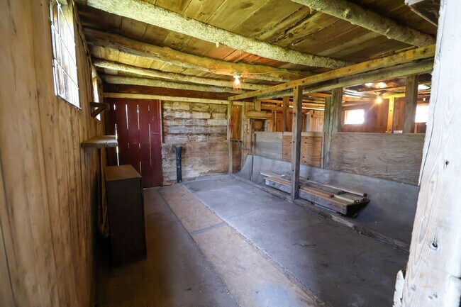 Building Photo - Lenox Township home on 7 acres