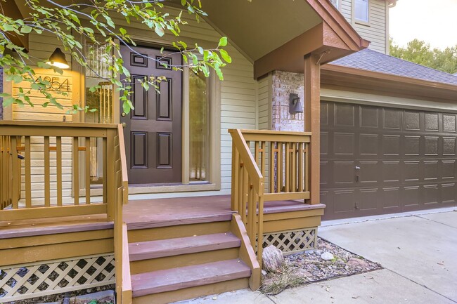 Building Photo - 4854 Franklin Dr