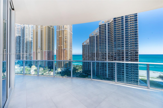 Building Photo - 17550 Collins Ave