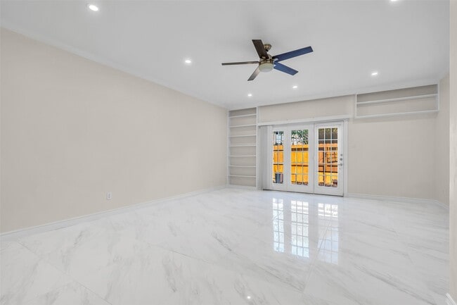 Building Photo - 14715 Barryknoll Ln