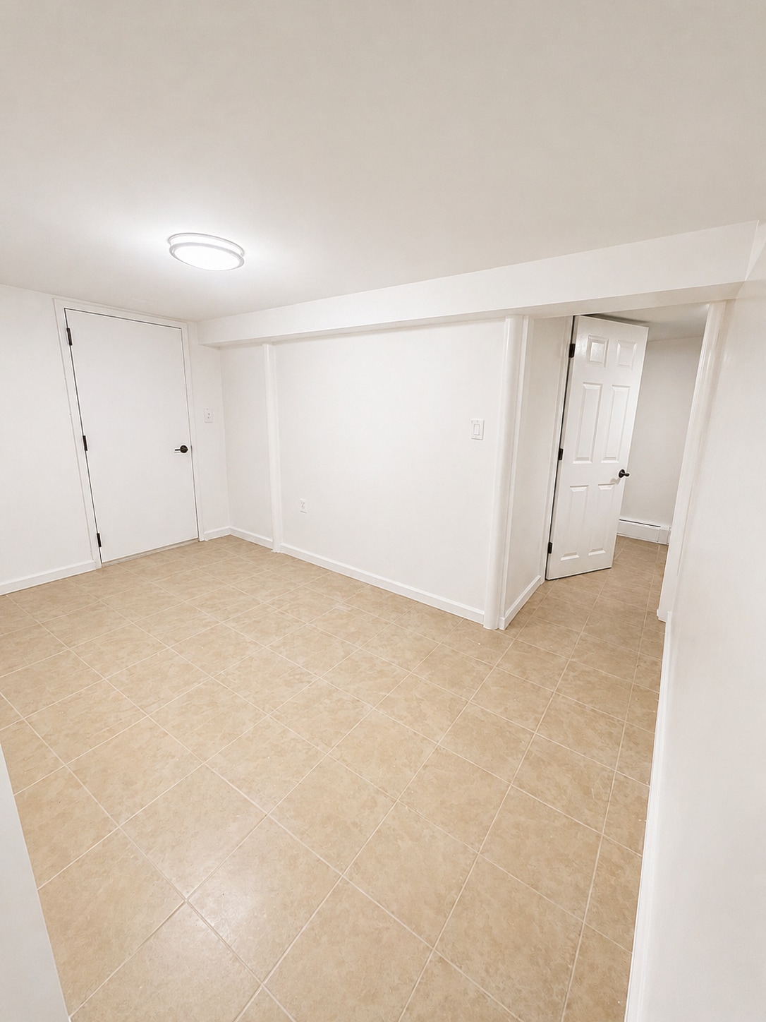 Building Photo - 2408 Beverley Rd