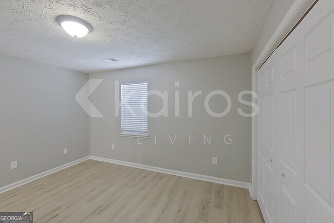 Building Photo - 341 Canada Ct