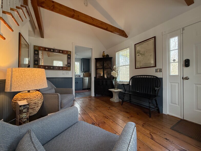 Building Photo - 85 Hokum Rock Rd