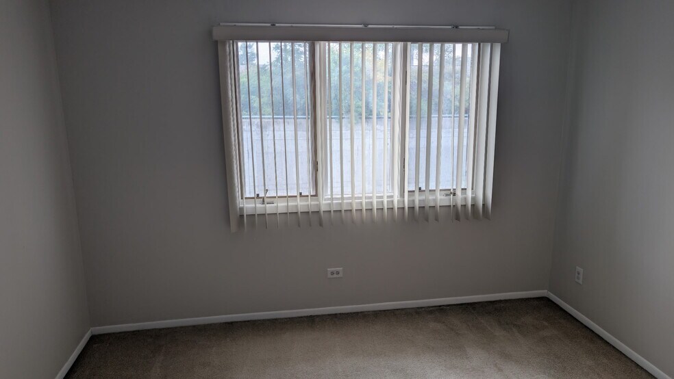 2nd bedroom - 13050 S Marquette Ave