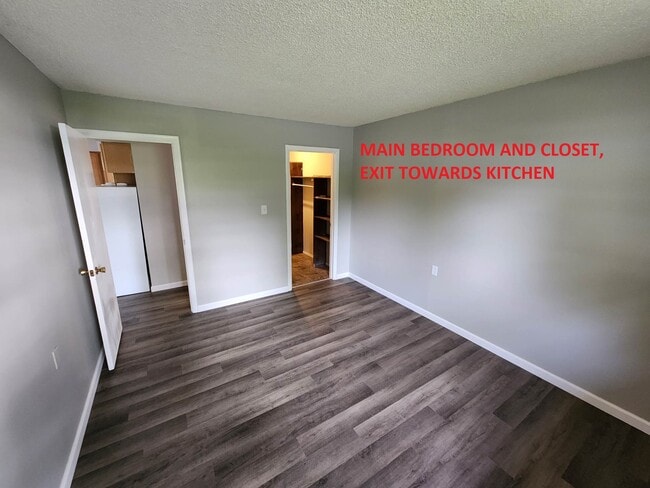 Building Photo - 7939 E Cree Lake Dr S