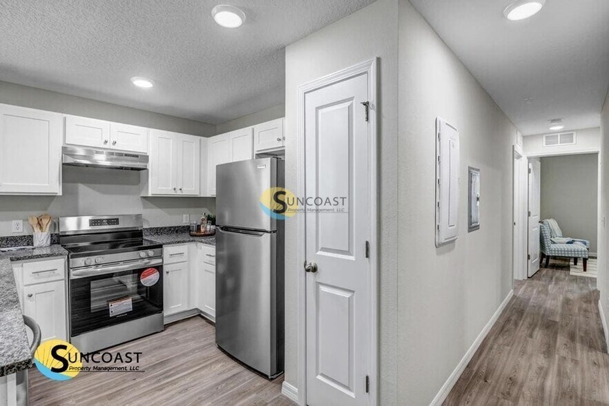 Building Photo - 11479 Oakfield Ct