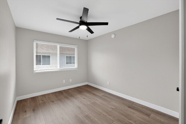 Building Photo - 6281 Cavan Dr