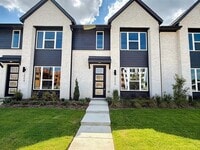 Building Photo - 2556 Campden Mews