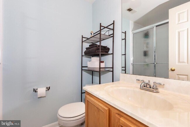 Building Photo - 3815 Sunnyfield Ct
